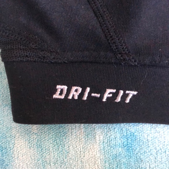 Nike Sports Bra - Picture 3 of 8